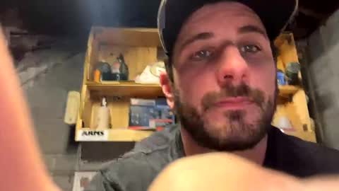 Snapshot of youknow215 chatting on December 28, 2024, 8:47 pm youknow215 online show from December 28, 2024, 8:47 pm