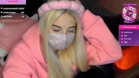 Snapshot of your___barbie chatting on January 3, 2025, 1:05 am Barbie online show from January 3, 2025, 1:05 am