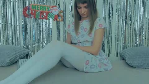 Snapshot of your_caramelka chatting on December 28, 2024, 2:10 pm Lily online show from December 28, 2024, 2:10 pm