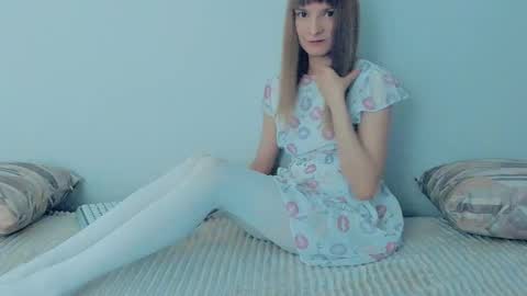 Snapshot of your_caramelka chatting on September 10, 2025, 11:21 am Lily online show from September 10, 2025, 11:21 am