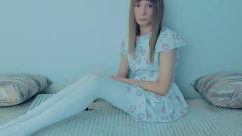 Snapshot of your_caramelka chatting on September 16, 2025, 7:53 am Lily online show from September 16, 2025, 7:53 am