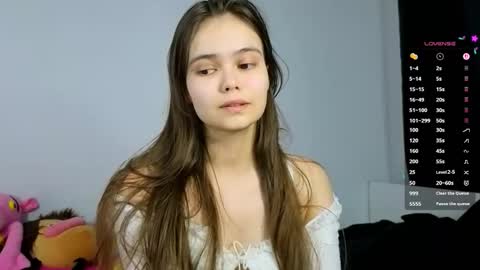 Julia Next stream  online show from March 19, 2026, 4:33 pm