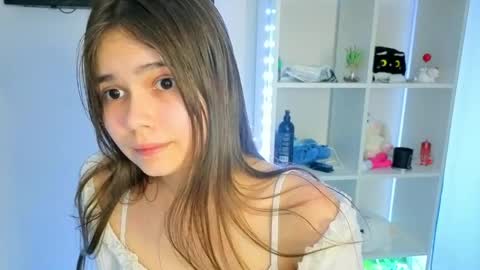 Julia Next stream  online show from May 15, 2026, 6:04 pm