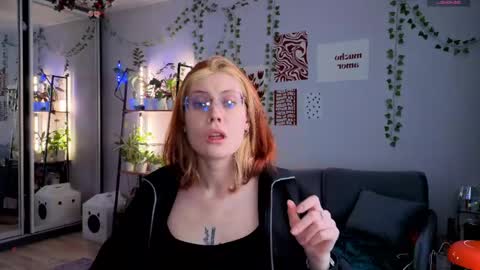 Snapshot of your_corvus chatting on April 21, 2026, 7:58 am your_corvus online show from April 21, 2026, 7:58 am