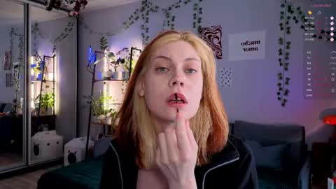 Snapshot of your_corvus chatting on April 28, 2026, 7:57 am your_corvus online show from April 28, 2026, 7:57 am