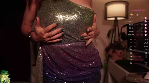 Snapshot of your_dreaamgirlx chatting on January 10, 2025, 12:49 am Isabella online show from January 10, 2025, 12:49 am