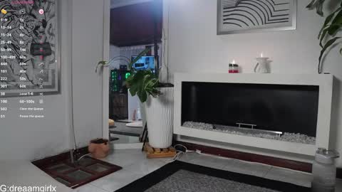 Snapshot of your_dreaamgirlx chatting on March 1, 2025, 4:58 am Isabella online show from March 1, 2025, 4:58 am