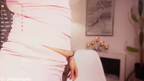 Snapshot of your_dreaamgirlx chatting on September 13, 2025, 1:05 am Isabella online show from September 13, 2025, 1:05 am