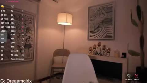 Snapshot of your_dreaamgirlx chatting on October 4, 2025, 2:09 am Isabella online show from October 4, 2025, 2:09 am