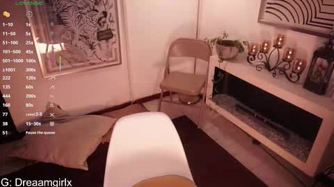 Snapshot of your_dreaamgirlx chatting on November 24, 2025, 2:44 am Isabella online show from November 24, 2025, 2:44 am