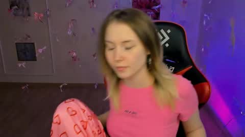 Ella online show from April 13, 2026, 8:53 am