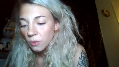 your_fav1 online show from November 15, 2025, 6:33 am