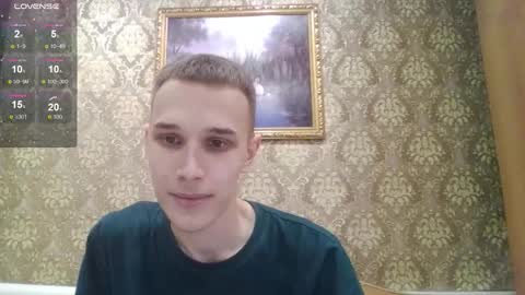 Snapshot of your_honeyy chatting on October 27, 2025, 8:40 am Mark online show from October 27, 2025, 8:40 am