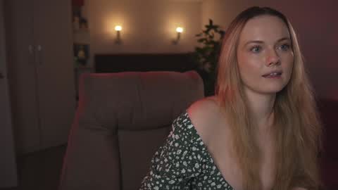 Snapshot of your_kat chatting on November 10, 2025, 2:27 pm Katherine online show from November 10, 2025, 2:27 pm