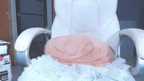 Snapshot of your_latin_girl chatting on January 6, 2026, 1:53 am your_latin_girl online show from January 6, 2026, 1:53 am