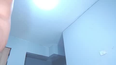 Snapshot of your_latin_girl chatting on February 22, 2026, 2:02 am your_latin_girl online show from February 22, 2026, 2:02 am