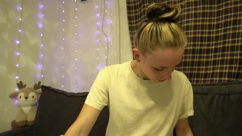 Meri  online show from April 5, 2026, 8:17 pm