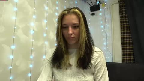 Meri  online show from April 12, 2026, 8:25 pm