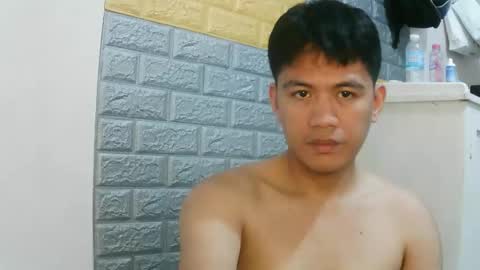 Snapshot of your_love_miaka chatting on January 13, 2026, 1:33 am your_love_miaka online show from January 13, 2026, 1:33 am