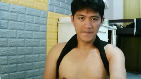 Snapshot of your_love_miaka chatting on February 19, 2026, 12:06 am your_love_miaka online show from February 19, 2026, 12:06 am