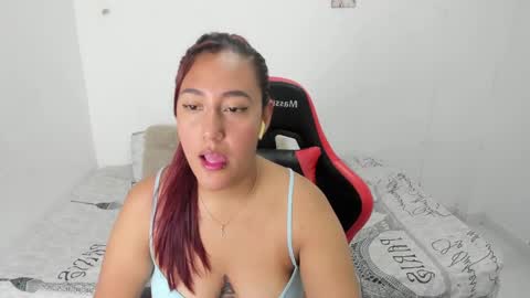 Snapshot of your_naughty_girl_x chatting on January 30, 2025, 5:09 am EMILY independent model online show from January 30, 2025, 5:09 am