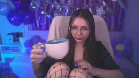 Snapshot of your_princess_kris chatting on January 13, 2025, 2:11 pm Kristina online show from January 13, 2025, 2:11 pm