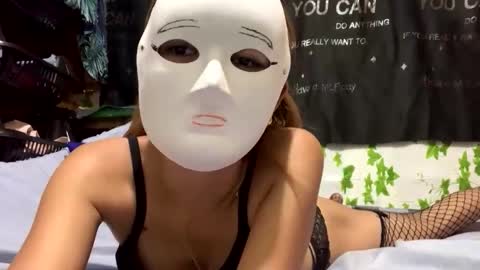 sexylady online show from April 10, 2026, 4:17 am