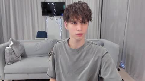 your_shy_guy online show from January 17, 2025, 6:54 pm