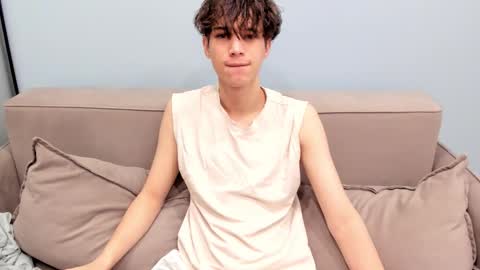 your_shy_guy online show from November 24, 2025, 5:51 am