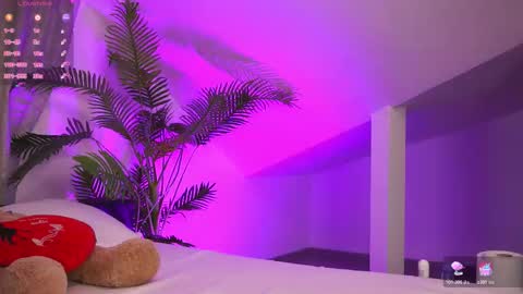 TenderSin online show from March 6, 2026, 5:37 am