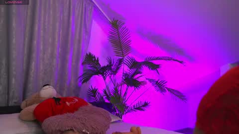 Snapshot of your_tender_sin chatting on April 27, 2026, 1:47 am TenderSin online show from April 27, 2026, 1:47 am