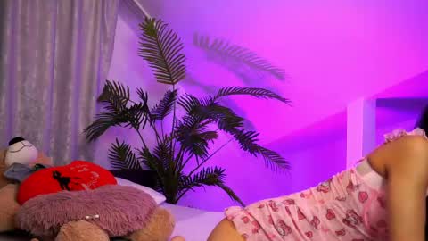 Snapshot of your_tender_sin chatting on June 1, 2026, 1:29 am TenderSin online show from June 1, 2026, 1:29 am