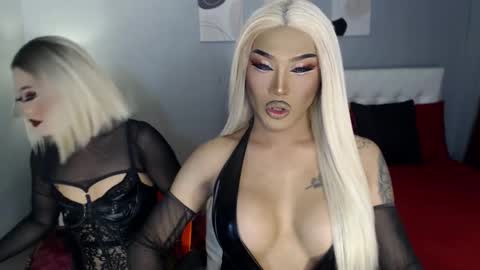 TRICXIEBELLE online show from November 28, 2025, 10:34 pm