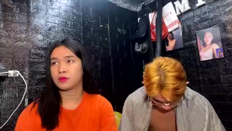 your_twinkletoes18 online show from November 24, 2025, 3:56 pm