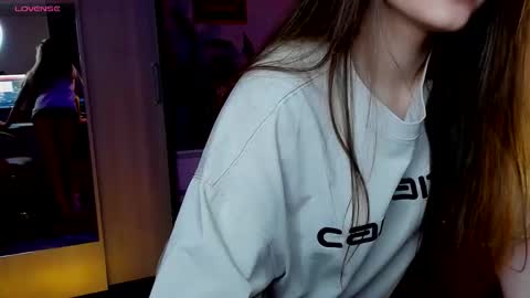 Snapshot of youranikka chatting on October 9, 2025, 7:34 pm Anikka online show from October 9, 2025, 7:34 pm