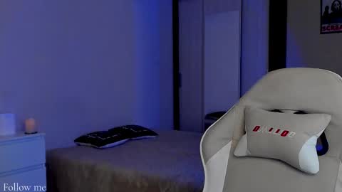 Snapshot of youranikka chatting on February 25, 2026, 12:26 pm Anikka online show from February 25, 2026, 12:26 pm