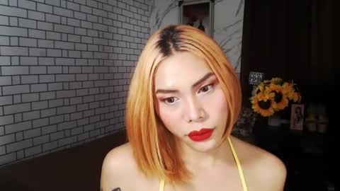 Snapshot of yourasianbigcock chatting on October 5, 2025, 1:37 am LEXI online show from October 5, 2025, 1:37 am