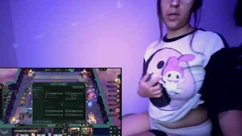 Snapshot of yourbadgoddess chatting on February 8, 2026, 1:53 am Val Honey online show from February 8, 2026, 1:53 am