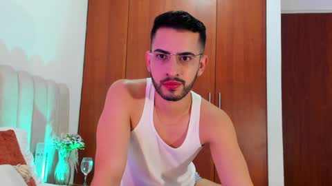 YOURBOYNEXTDOOR online show from January 2, 2025, 12:02 am