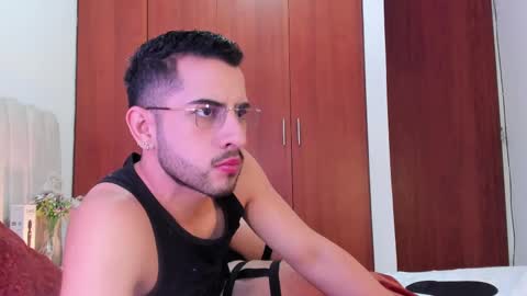 YOURBOYNEXTDOOR online show from February 27, 2025, 9:47 pm