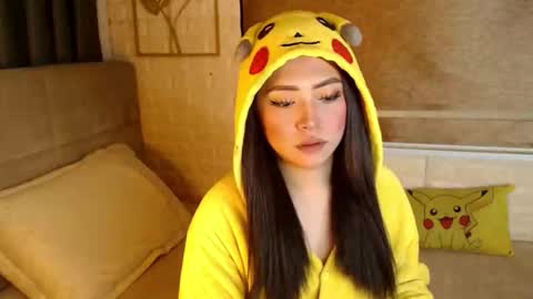 JEN  online show from February 1, 2026, 11:31 am