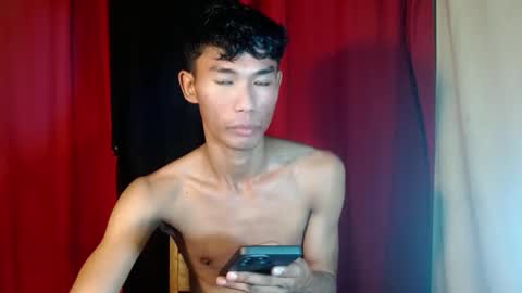 Snapshot of yourdreamboyx chatting on December 1, 2024, 5:13 pm Rence online show from December 1, 2024, 5:13 pm