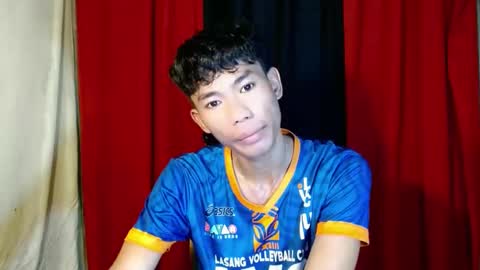 Snapshot of yourdreamboyx chatting on December 26, 2024, 8:07 am Rence online show from December 26, 2024, 8:07 am