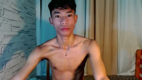 Snapshot of yourdreamboyx chatting on December 27, 2024, 12:39 am Rence online show from December 27, 2024, 12:39 am