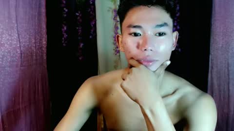 Snapshot of yourdreamboyx chatting on February 12, 2025, 11:09 pm Rence online show from February 12, 2025, 11:09 pm