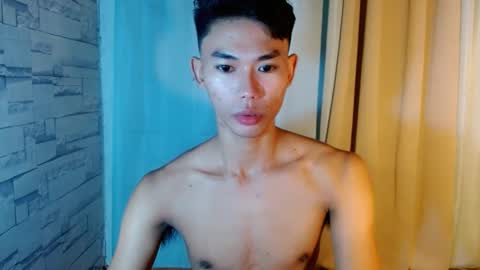 Snapshot of yourdreamboyx chatting on March 1, 2025, 9:18 am Rence online show from March 1, 2025, 9:18 am