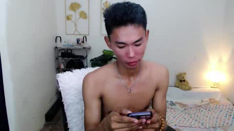 Snapshot of yourdreamboyx chatting on September 22, 2025, 10:12 pm Rence online show from September 22, 2025, 10:12 pm