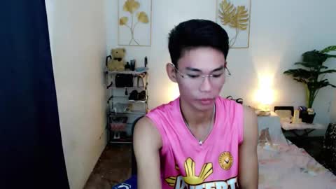 Snapshot of yourdreamboyx chatting on October 27, 2025, 4:49 am Rence online show from October 27, 2025, 4:49 am