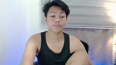 HEN online show from November 22, 2025, 6:51 pm