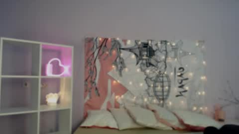 Snapshot of yourdreamcristal chatting on February 19, 2025, 1:39 pm yourdreamcristal online show from February 19, 2025, 1:39 pm